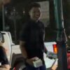Tebar Kepedulian, HIPPMAKOT Kendari Berbagi di Simpang MTQ