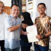 Serahkan Sertifikat PTSL, Bahtra Tegaskan Komitmen Perkuat Kepastian Hukum